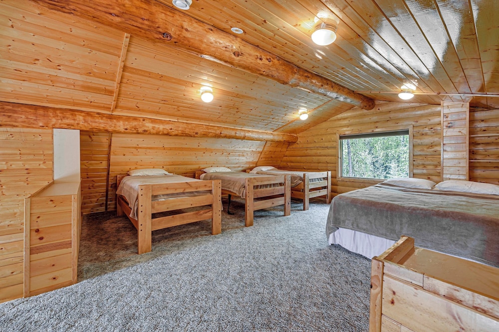 Roomy Log Cabin w/ Hot Tub, Walk to Kenai River! view 3