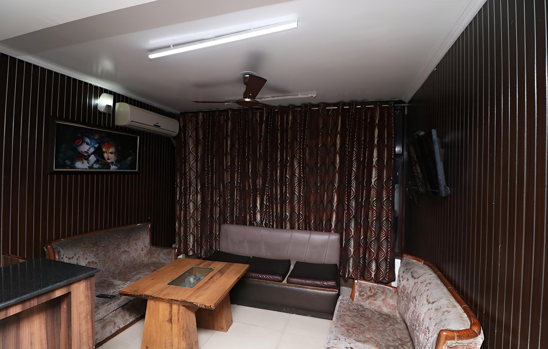 lounge