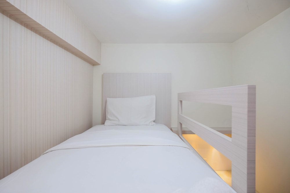 Cozy Living and Stylish 2BR Podomoro Golf View Apartment