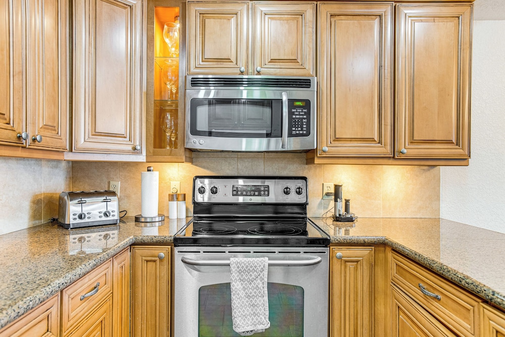 5 Mi to Winter Park Resort: Unit w/ Pool & Hot Tub