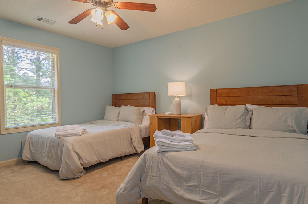 Serene Family Hideaway 4Br w Pool Table