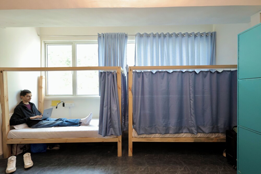 Locomo Hostel Mini - 9 mins from airport
