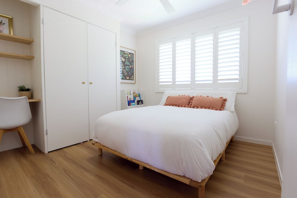 Tugun Retreat - 5BRM Home with Pool - Image 3