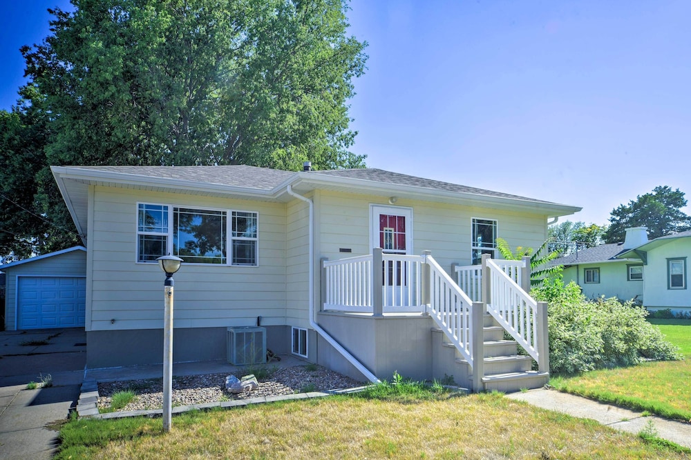 Ogallala Vacations - Ogallala Getaway  15 Mi to Mcconaughy Lake! - Property Image 2