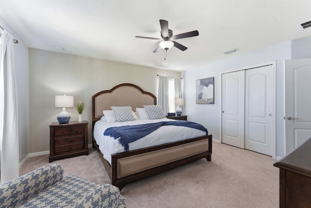 Family 6BR Home, Pool & Game Room