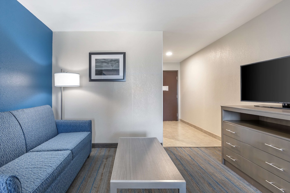 Stephenville Vacations - Best Western Plus Stephenville Inn - Property Image 25