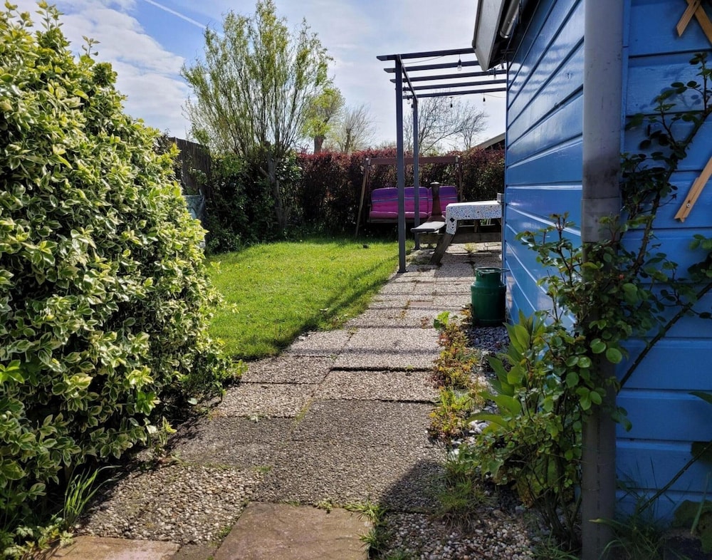 Attractive Bungalow Near Beach, Dunes