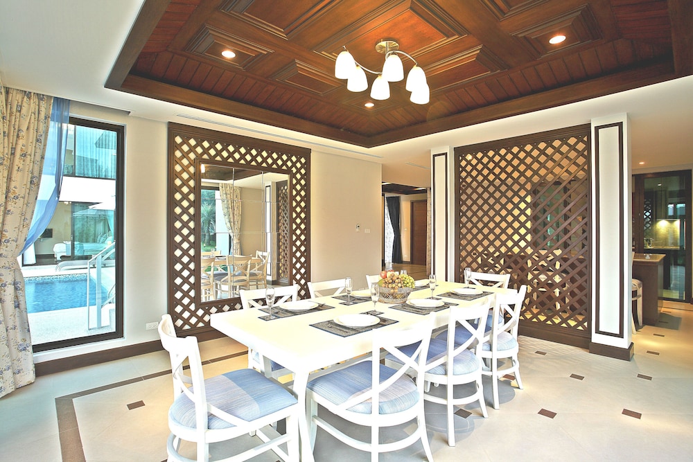 Ataman Luxury Villas