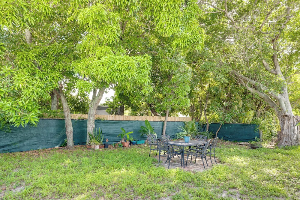 West Palm Beach Home ~ 2 Mi to Downtown!