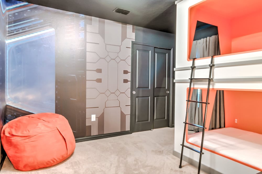 16231 Fantastic Family Home For The Perfect Stay
