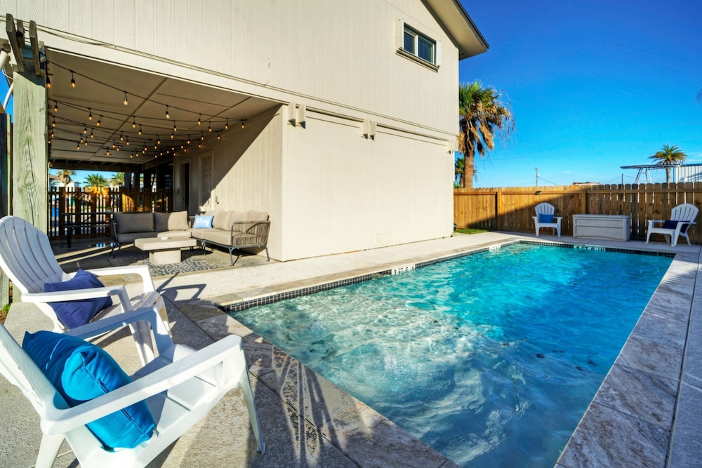 Sea Therapy by Avantstay Private Pool Balcony Sunset Views