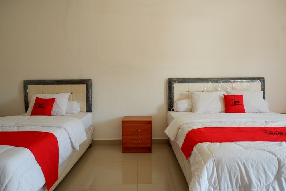 RedDoorz near Bolu Toraja view 3
