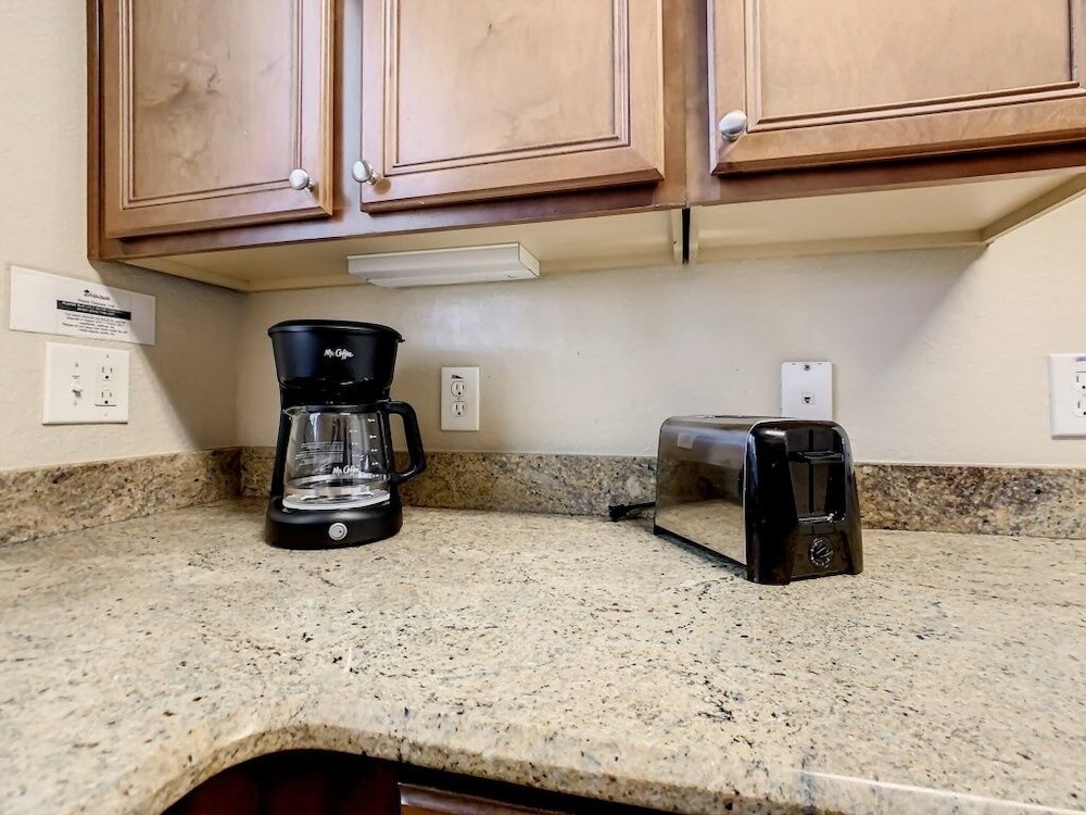 Annas Stunning Townhome In Regal Palms Resort Near Disney 3 Bedroom Townhouse