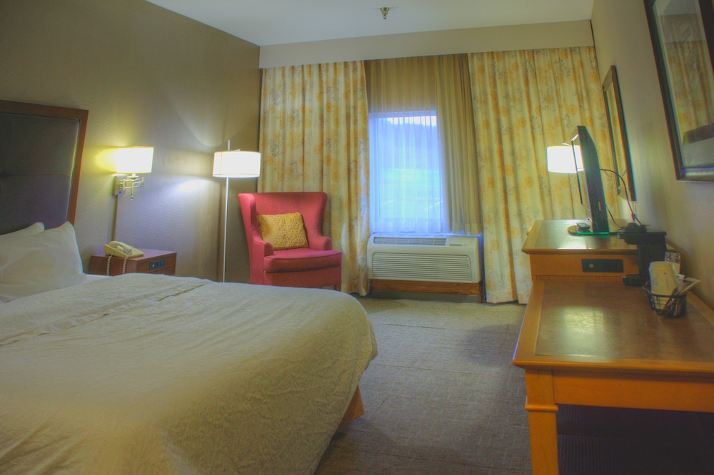 Wingate by Wyndham Steubenville view 4