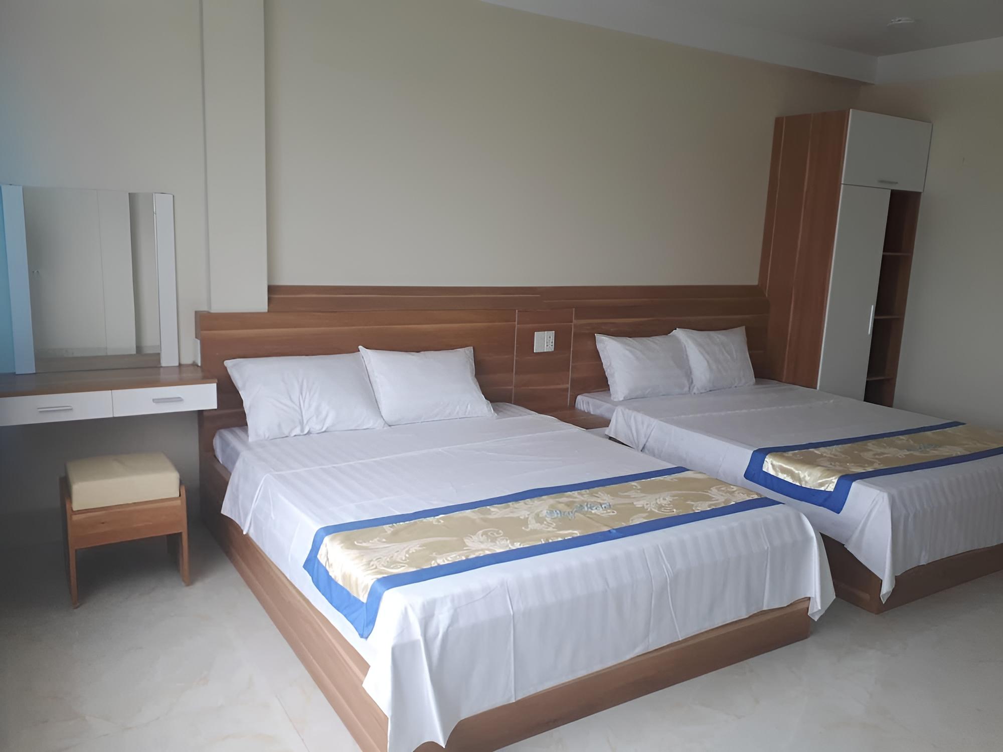 Sky Hotel