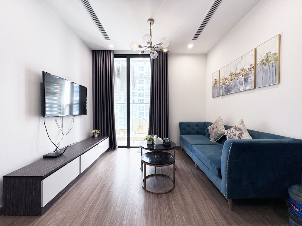 Luxhousing Vinhomes Skylake