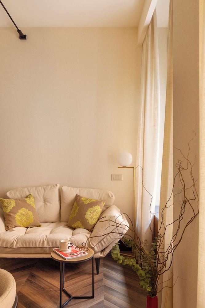 LUMERA STAY - Brera