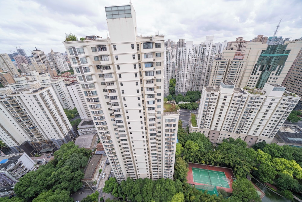 Tyms Spacious 3BR 2BA APT Laishi Di