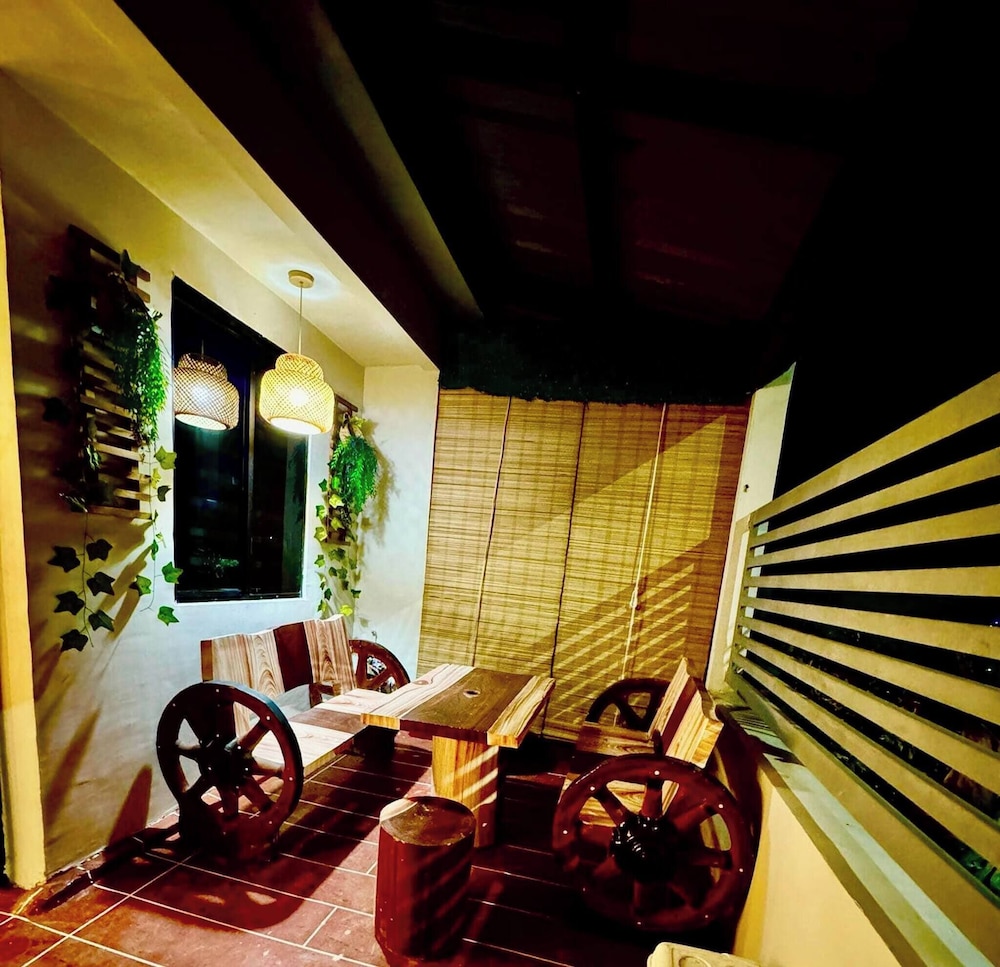 Cozy Holiday Home in San Pablo City for Groups of 8-10