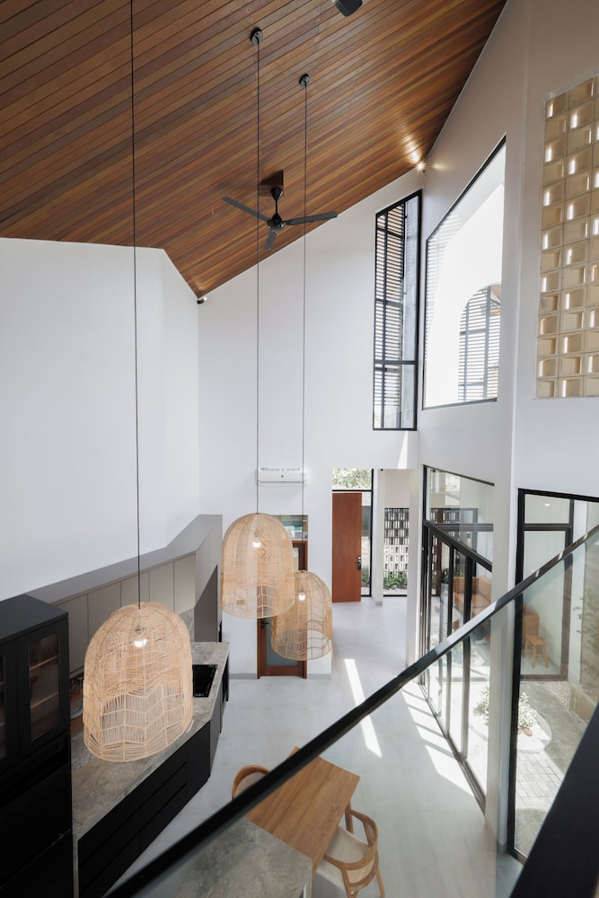 Brand New Modern Villa in Key Seminyak