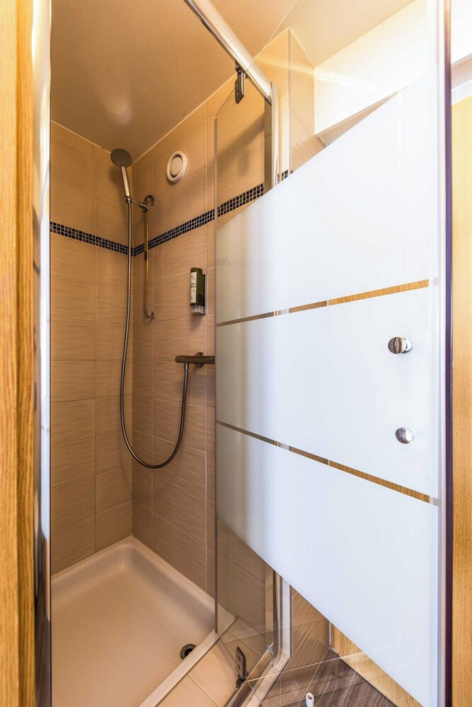 Cosy and Modern Flat - AC- 1br-4p- Geneva