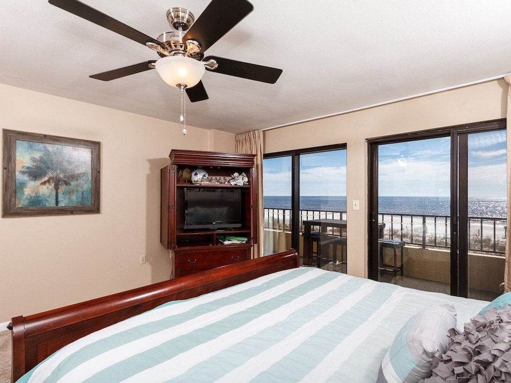 Surf Dweller 205 - Seaspray Getaway