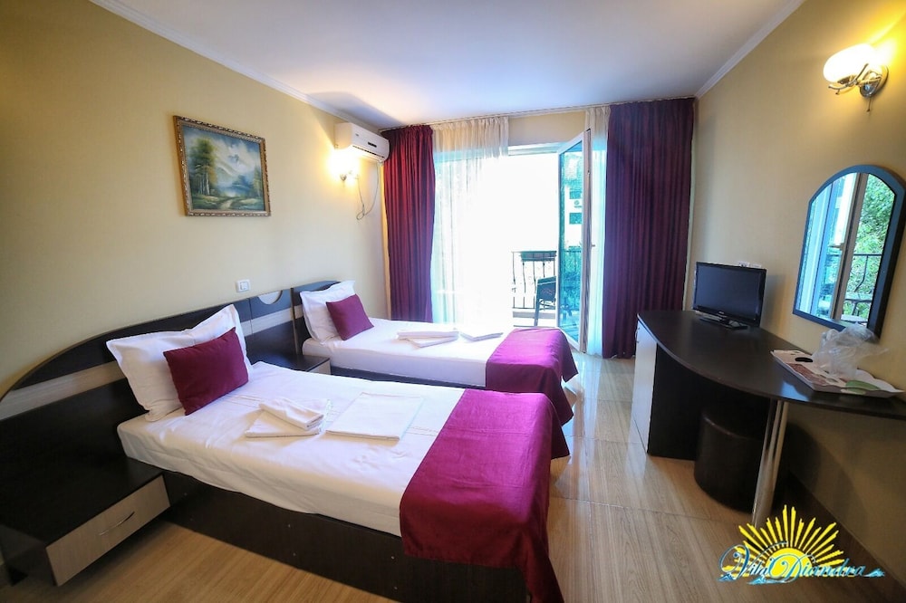 Vila Diandra view 5