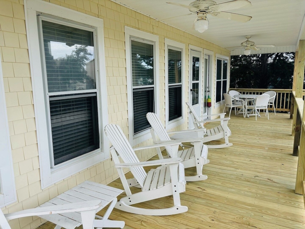 Dry Dock - 4 Br Home