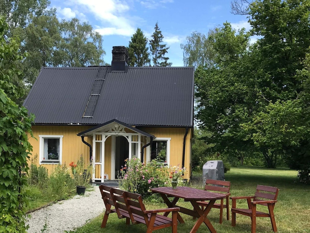 6 Person Holiday Home in Klintehamn-by Traum
