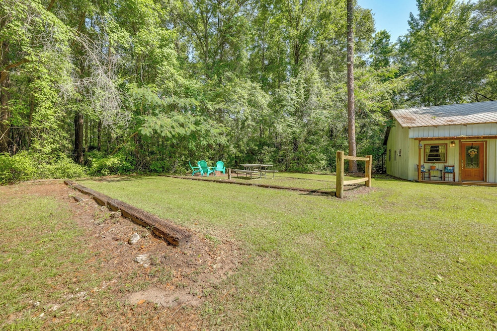Lake Butler Cabin on 5 Acres w/ Fire Pit!
