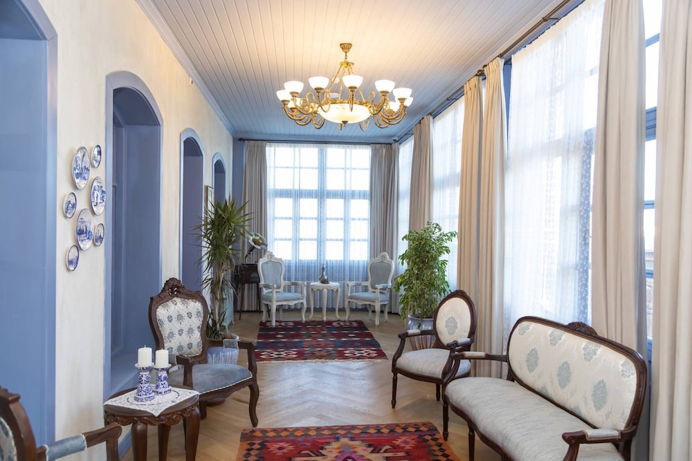 Yasemen Hotel