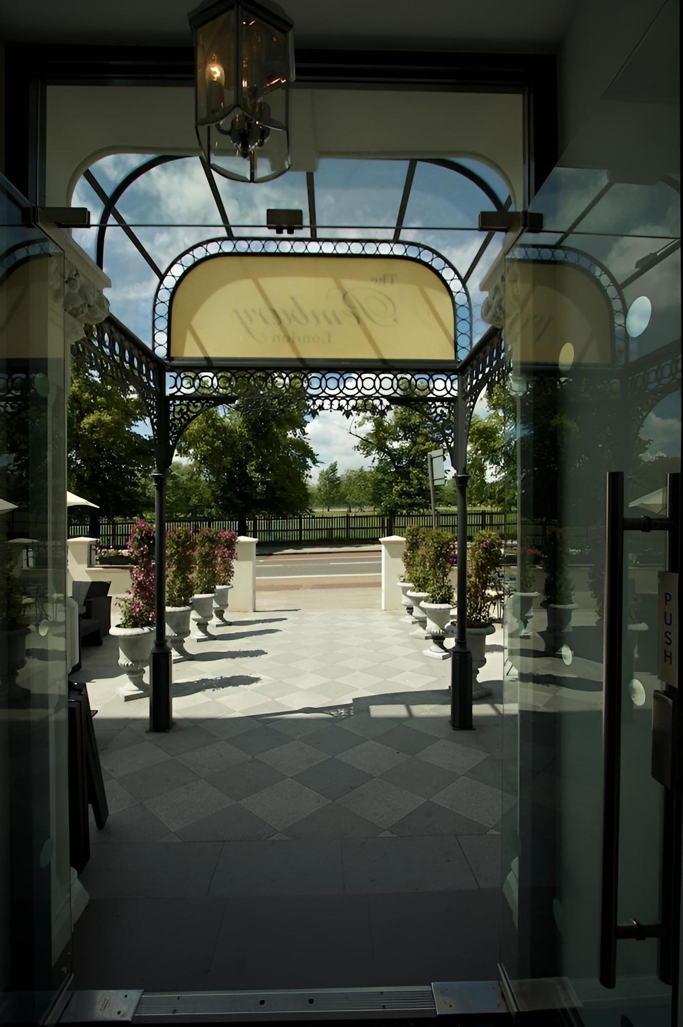 The London Pembury Hotel