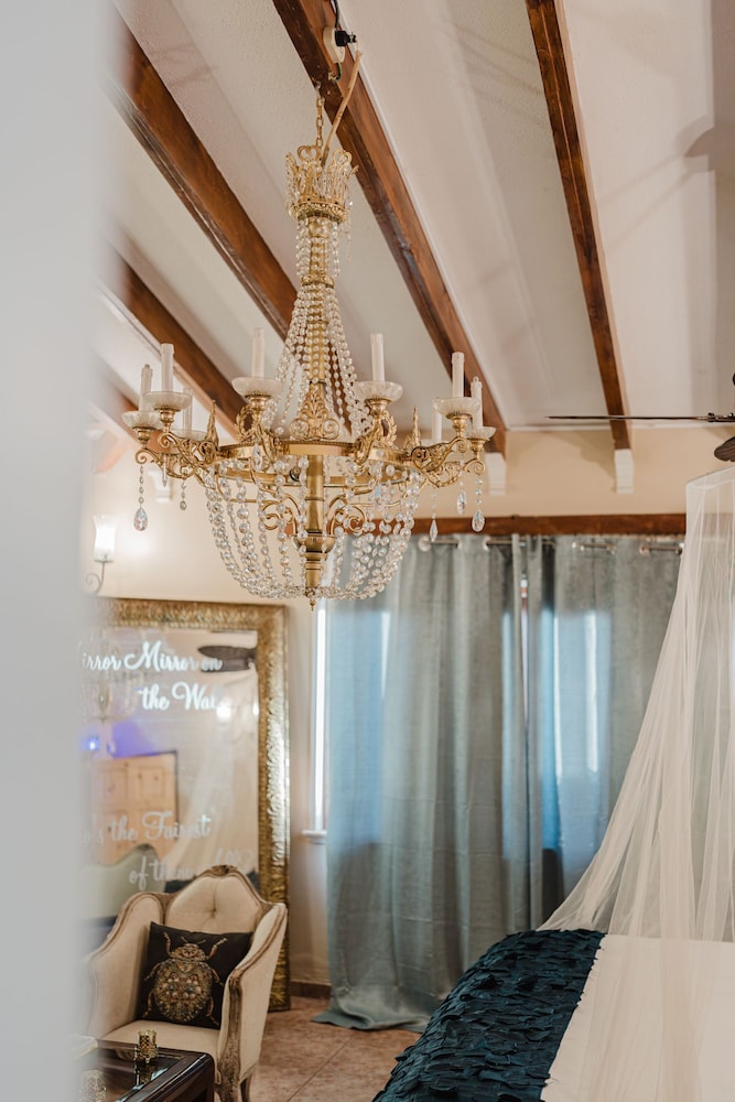 House of Mosaic Aruba - Unique Experience