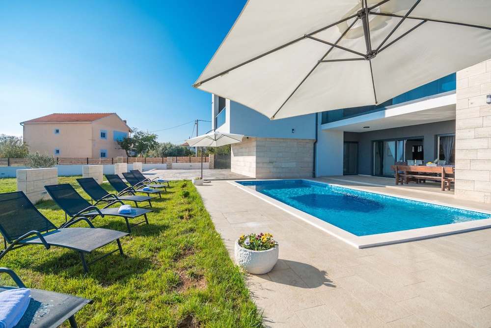 Villa F A Zadarvillas view 4