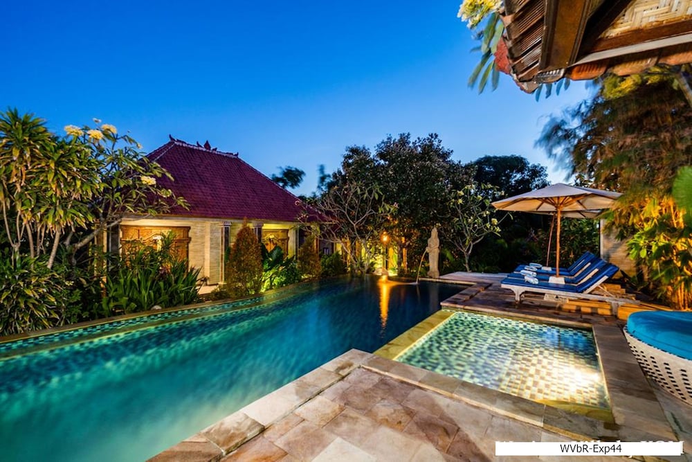 Warisan Villa By Reccoma view 4