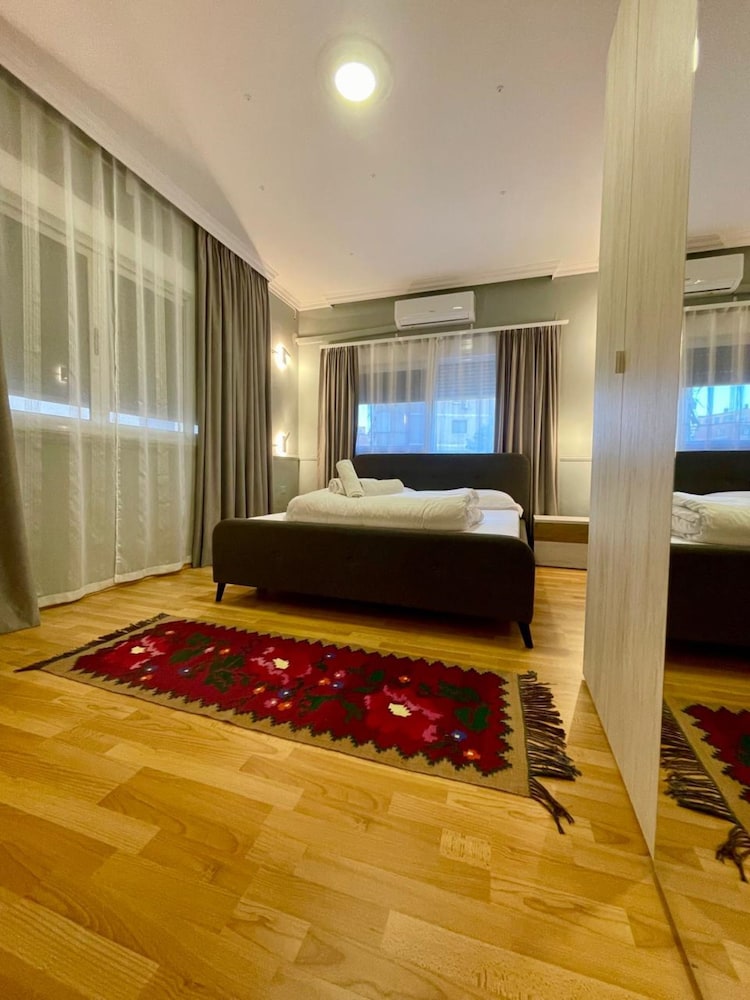 Mandarine Hostel