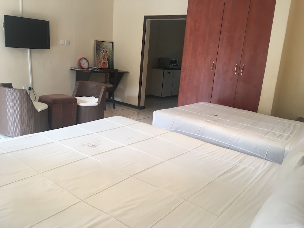 Luxury Wild Inn