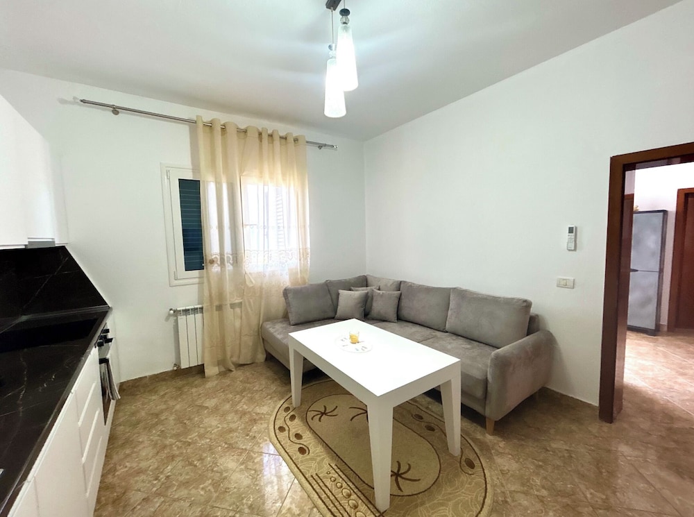 Ishëm Greenview Apartments