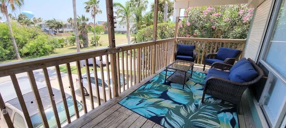 Bay View Great Deck Pool 2 Levels & 3 Bedr 3 Bedroom Condo