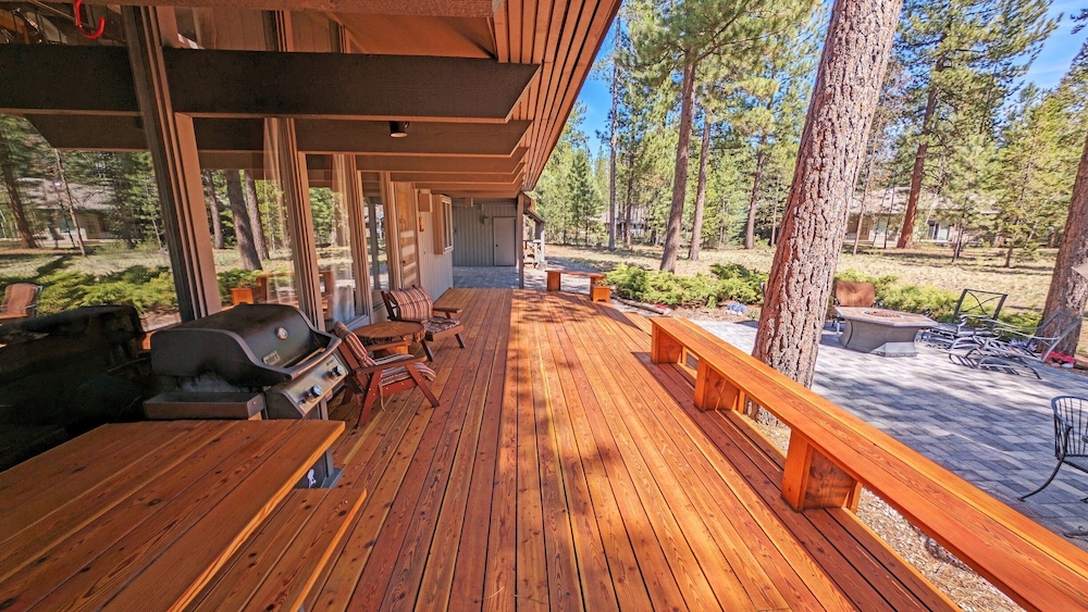 Pine Cone 3 6 Bedroom Home