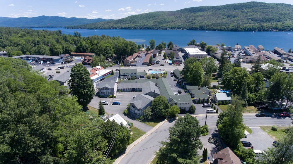 Hotel Americas Best Value Inn & Suites Lake George