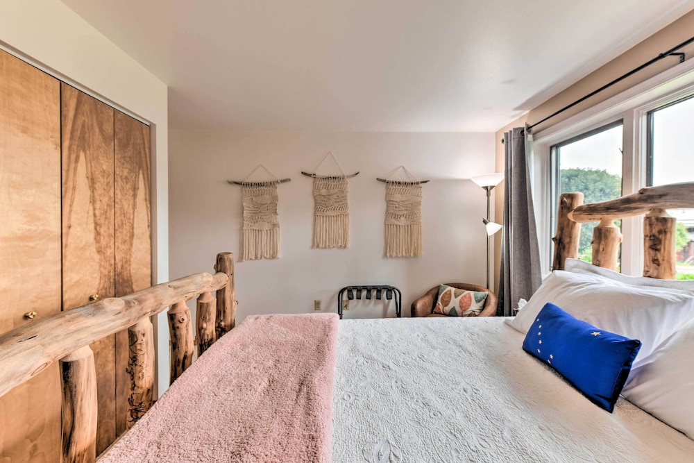 Juneau Vacations - Juneau Apartment - Walk to Hiking  Breweries - Property Image 5