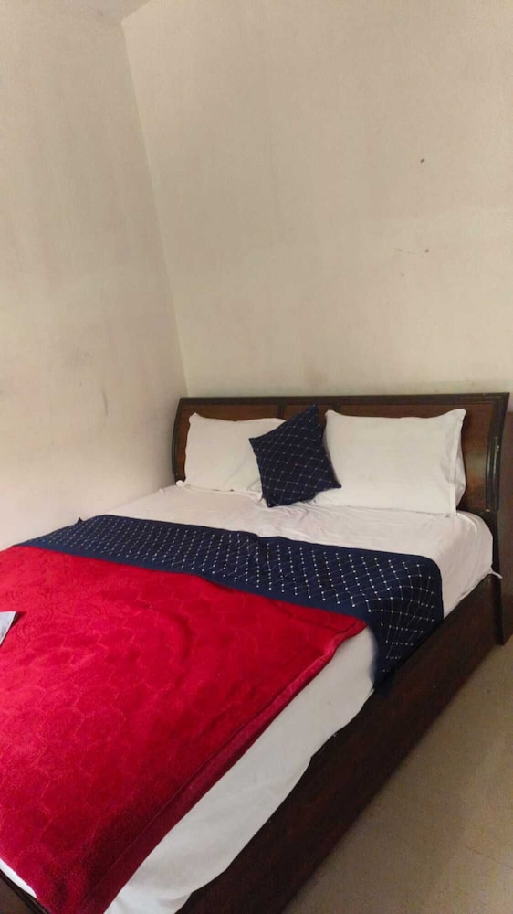 Hotel The Divine Punjabi Tadka