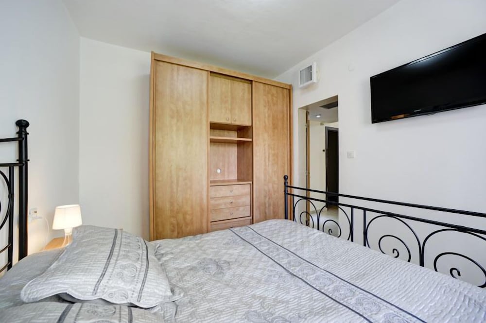Sea Suites Apartments