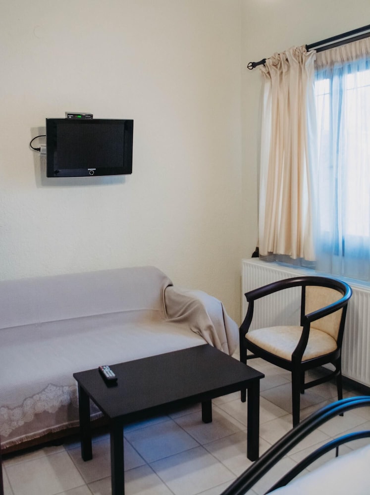 Obrava Guesthouse Kotroni Trikalon view 5