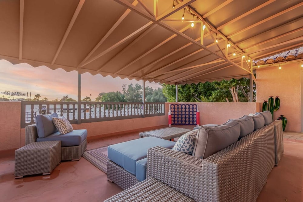Historic Desert Rose Estate Pool Sauna Sleeps 12