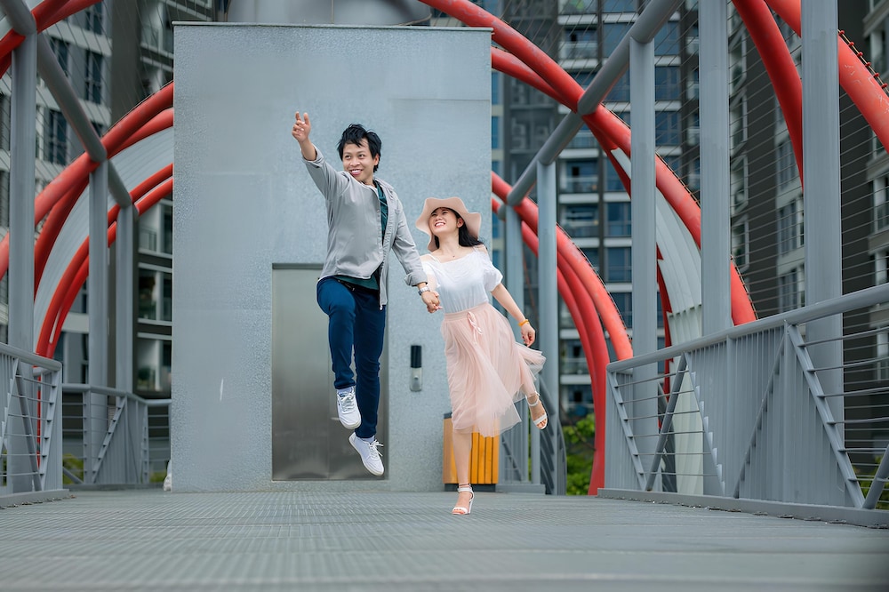 Landmark 81 - Sun Megalight Apartment