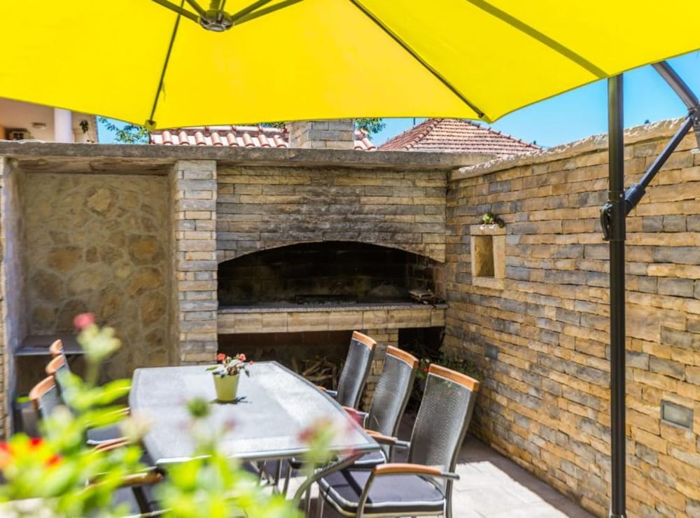 Charming Zadar Apartment Near Old Town With Convenient Access to Beaches
