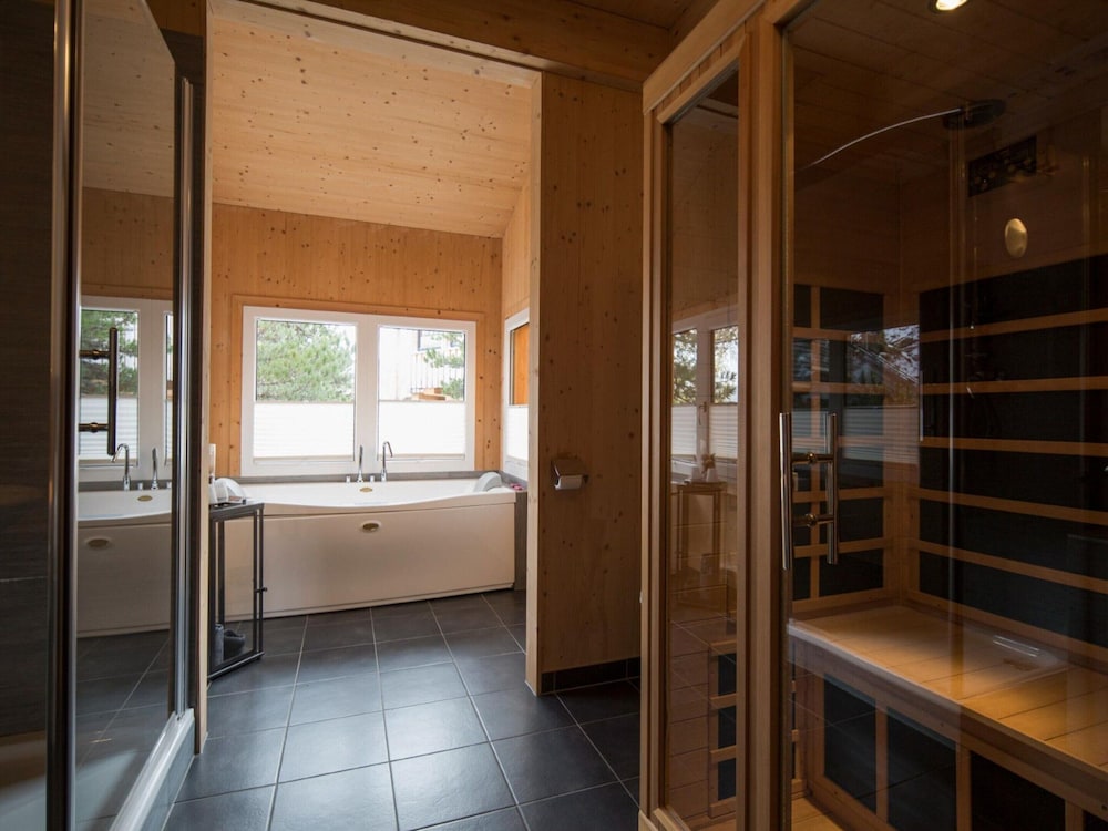 Modern Chalet With Infrared Sauna