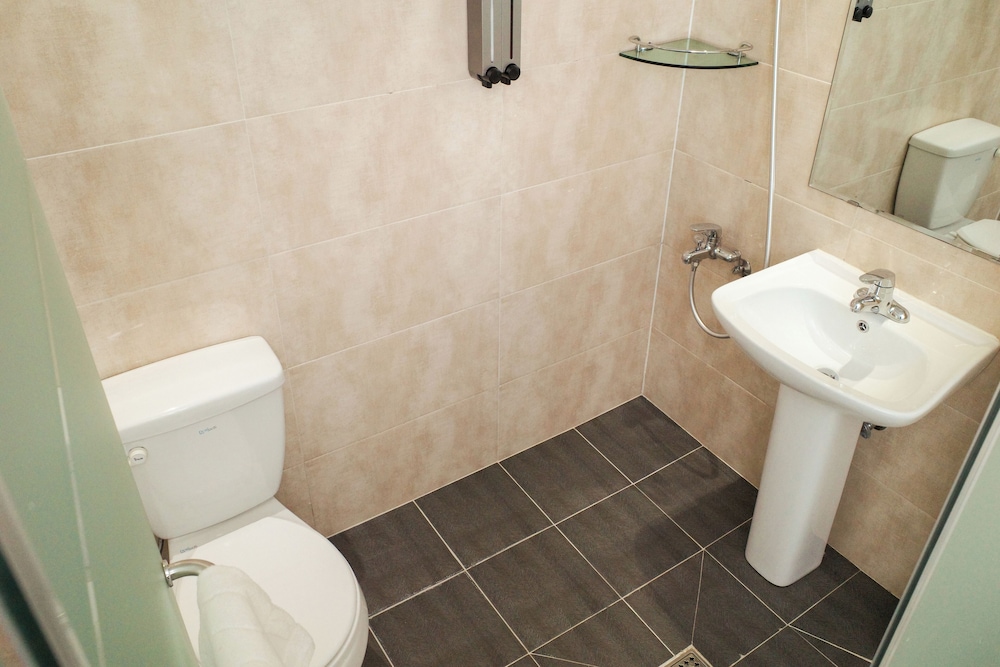 Starria Hostel foreign guest only 22
